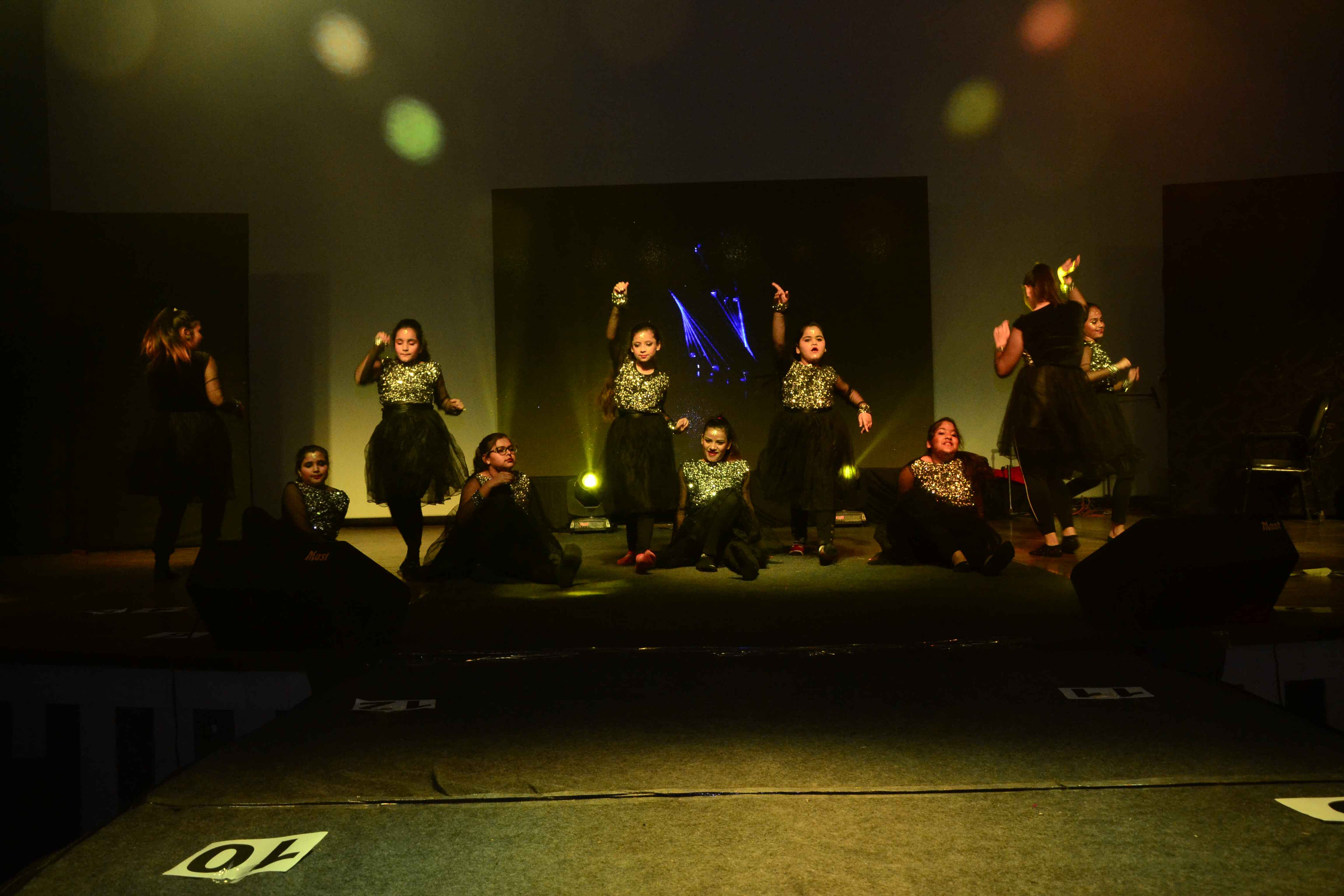 Grand Fiesta — I-Serve Khushion Ke Pal